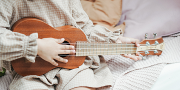 Bantu Anak Belajar Membaca dengan Mengajarkannya Belajar Musik Sejak Dini