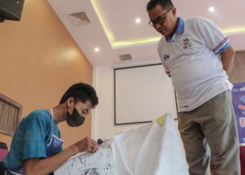 Wow Keren Siswa SLB mengikuti Lomba Batik se Jawa Barat