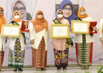 Penyerahan Piagam Apresiasi Bunda Paud Tingkat Nasional Dari Kemendikbudristek