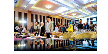 Disdik Jabar memberi Awards Bagi Sekolah,Siswa dan Kepala SMK Berprestasi 2022