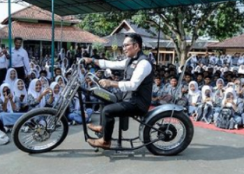 Keren Siswa SMKN Di Majalengka Buat Motor Listrik
