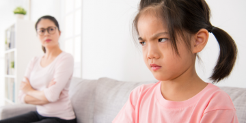 Mengapa Perilaku Anak Di Sekolah Dan Di Rumah Berbeda?