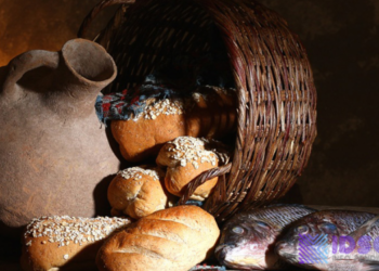 Kisah Alkitab 5 Roti dan 2 Ikan