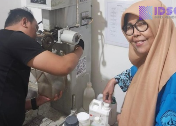 Kisah Inspiratif, Dosen Trisakti 63 Tahun Raih Gelar Doktor di ITS