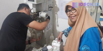 Kisah Inspiratif, Dosen Trisakti 63 Tahun Raih Gelar Doktor di ITS