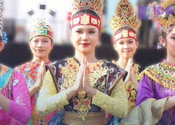 Pramono Anung Membuka Acara Jakarta Penuh Warna 2025 di Bundaran HI