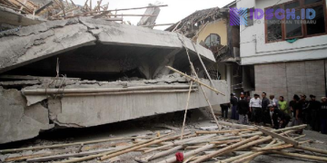Bangunan Sekolah di Sidoarjo Runtuh, Puluhan Siswa Diduga Masih Terjebak