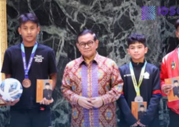 Gubernur DKI Jakarta Apresiasi Atlet Muda Berprestasi: Sepak Bola Ibu Kota Kian Bersinar di Piala Soeratin 2025