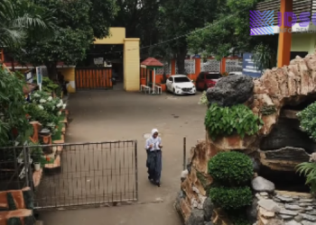 Dengan Pianika Aku Mendunia