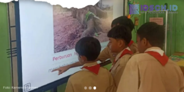 Jabar Terima 4.500 Smartboard dari Pemerintah Pusat untuk Perkuat Pembelajaran di SMA, SMK, dan SLB