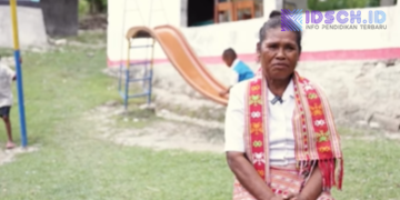 36 Tahun Mengabdi, Asnat Nenabu Tetap Mengajar Meski Bergaji Rp200 Ribu