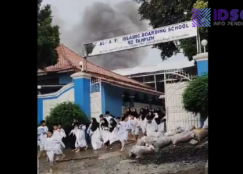 Viral Kebakaran di Al‑Basyir Islamic Boarding School, Cibungbulang: Ratusan Santri Dievakuasi