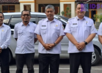 Sekretaris Dinas Pendidikan dan Tim Gelar Diskusi Strategis dengan Dinas Pendidikan Kabupaten Cirebon Bahas Kebijakan Merger Sekolah