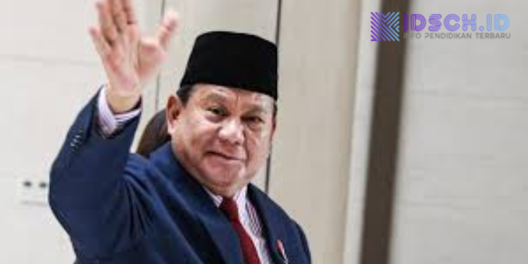 Prabowo Larang Siswa Dikerahkan Menyambut Kunjungan Kerja: “Kasihan Mereka Kepanasan”