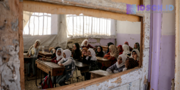 20 Cara Cepat Menenangkan Kelas yang Berisik