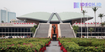 DPR RI Bahas Revisi UU ASN 2025: Kabar Baik untuk PPPK, Tapi Bagaimana Nasib PNS?