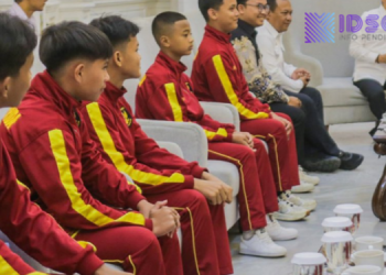 Dedie Rachim Lepas Paskibra SMPN 8 Kota Bogor Menuju Kejuaraan Nasional