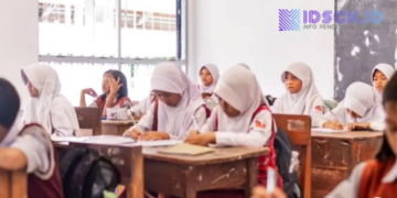 Ribuan Koper Bekas Disulap Jadi Panel Peredam Suara untuk Sekolah Dasar