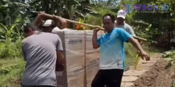 Perjuangan Pengiriman TV Pendidikan Di Ngaraho Bojonegoro