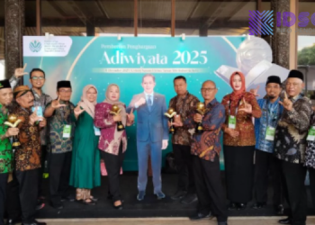 10 Sekolah di Sukoharjo Raih Penghargaan ADIWIYATA