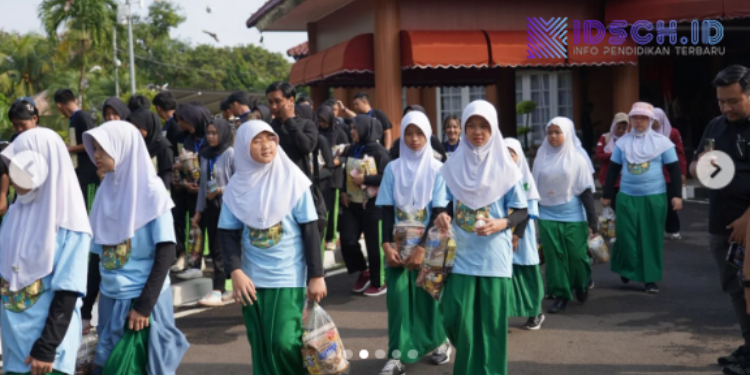 Bupati Bogor Lepas Rombongan School Trip ke Enam Desa Wisata untuk Perkuat Wisata Edukatif dan Pelestarian Budaya