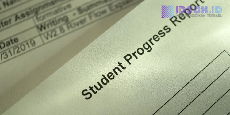 Anak Sering Jadi Juara Kelas? Orang Tua Bangga, Anak bisa Trauma!