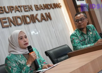 Ribuan Guru dan Tenaga Kependidikan Terima SK PPPK Paruh Waktu di Kabupaten Bandung