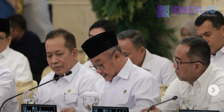 Mendikdasmen Laporkan Bantuan Bencana di Ratas Kabinet