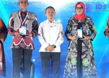Disdik Provinsi DKI Jakarta Raih Penghargaan PTP Connect Award 2025