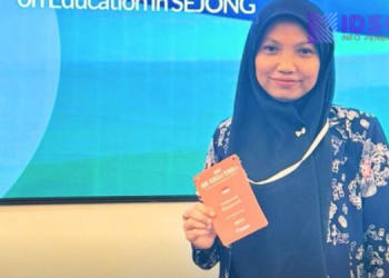 Guru SMPN 22 Surabaya Wakili Indonesia di Konferensi Pendidikan Internasional di Korea Selatan