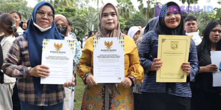 Pemprov DKI dan Baznas Bazis Serahkan Pemutihan Ijazah
