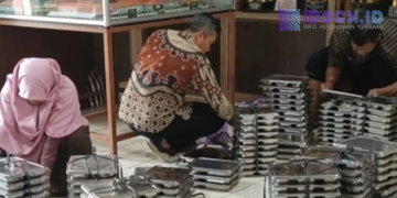 Guru SMAN 1 Kebumen Manfaatkan Sisa Menu MBG untuk Pakan Ternak