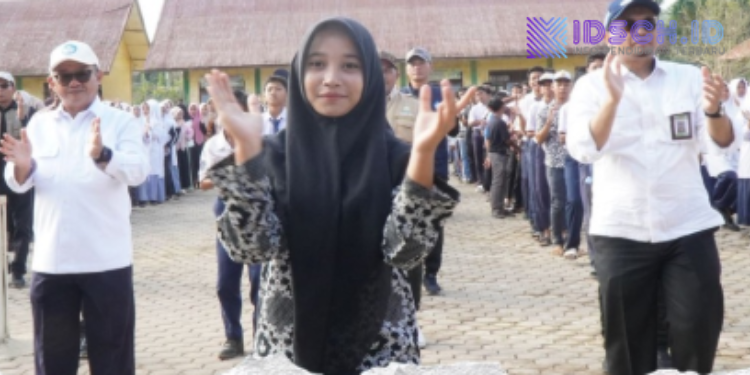 Hari Pertama Sekolah Semester Genap, Mendikdasmen Kunjungi Aceh Tamiang