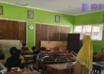 Perjuangan Guru SMP Terbuka Gerung: Tempuh Puluhan Kilometer Demi Cegah Anak Putus Sekolah di Lombok Barat