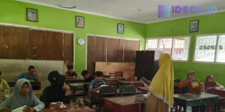 Perjuangan Guru SMP Terbuka Gerung: Tempuh Puluhan Kilometer Demi Cegah Anak Putus Sekolah di Lombok Barat