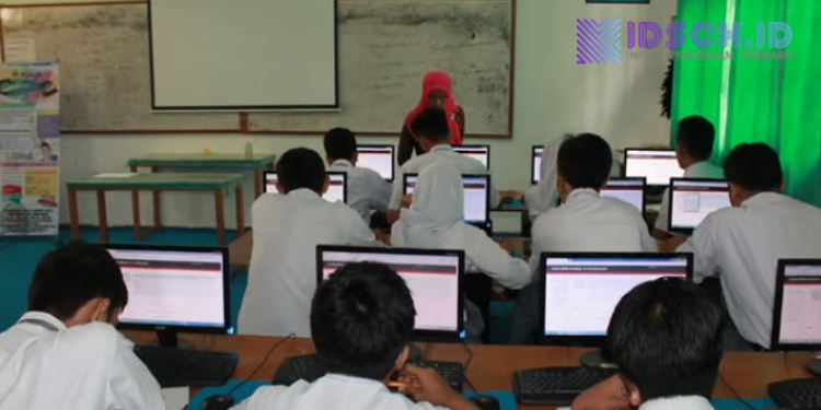 Sekolah Rakyat Terintegrasi 8 Jombang Naik Kelas, 100 Laptop dan Smartboard Ubah Ruang Jadi Kelas Digital
