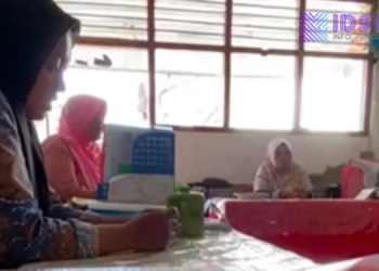 Guru Honorer 4 Tahun Mengabdi di Jeneponto Diduga Dipecat Usai Protes Mutasi Jabatan