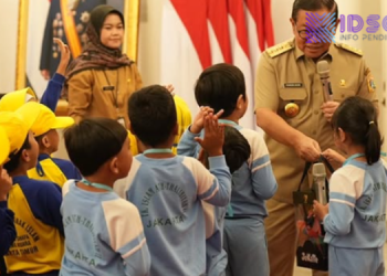 Gubernur DKI Jakarta Terima Kunjungan Edukatif Murid TK di Balai Kota