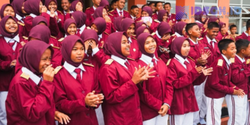 Seragam Sekolah Rakyat Beralmamater Merah Jadi Simbol Kepercayaan Diri Siswa