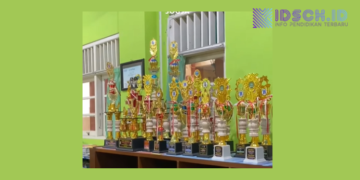 SD Muhammadiyah Condongcatur Kehabisan Tempat Piala Saking Banyaknya