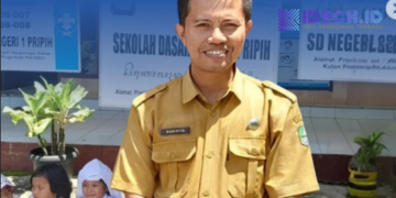 Kisah Suripto, Guru SD Jalan Menempuh Jarak 110 KM Tiap Hari