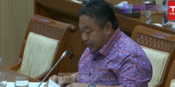 DPR: Sekolahkan Anak di Rumah Jika Tak Percaya Guru