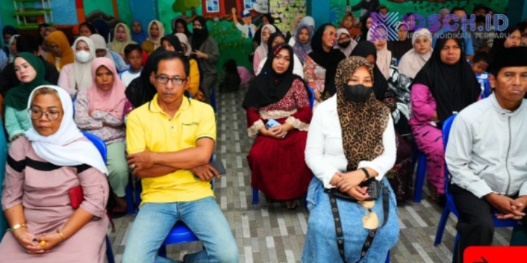 Libatkan Orang Tua Murid Disdik Surabaya Sosialisasi Pembatasan Penggunaan Handphone