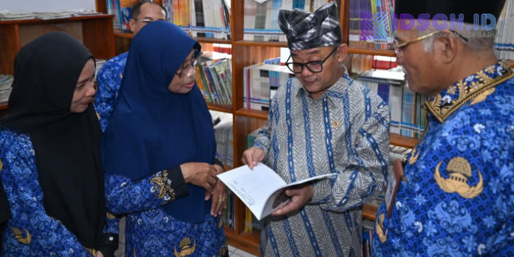 Kemendikdasmen Naikkan Insentif Guru Non-ASN Jadi Rp400 Ribu per Bulan pada 2026