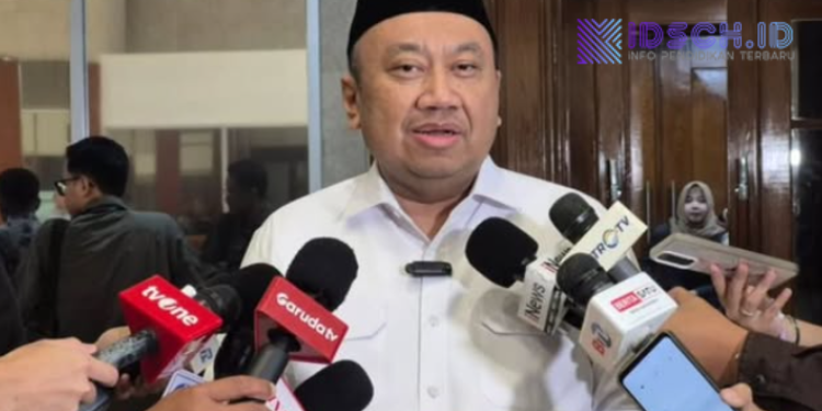 Komisi X DPR Soroti Gaji Guru Honorer Rp250 Ribu per Bulan, Dinilai Tak Layak