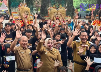 Kadindik berangkatkan jalan sehat HUT SDN 1 Mangkujayan ke-119