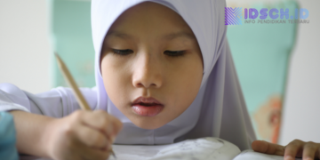 9 Kebijakan Wajib Belajar 13 Tahun