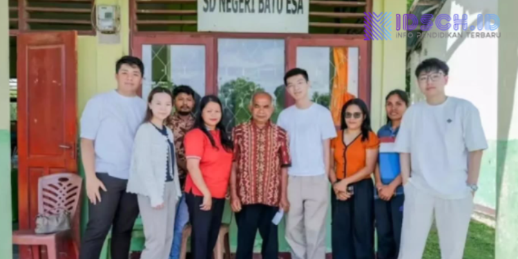 Gaji Guru Honorer di Pedalaman NTT Memprihatinkan, Suli dan Komunitas TWS Beri Bantuan Seumur Hidup