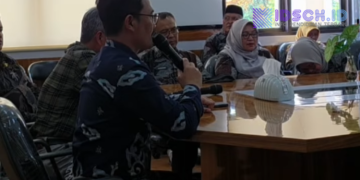 Dinas Pendidikan Kabupaten Sumedang Serahkan SK Kepala Sekolah di BKPSDM