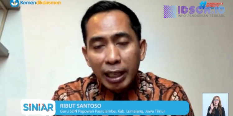 Guru Non-ASN di Lumajang Rasakan Manfaat Tunjangan, Kisahnya Dibagikan di Program SINIAR Kemendikdasmen
